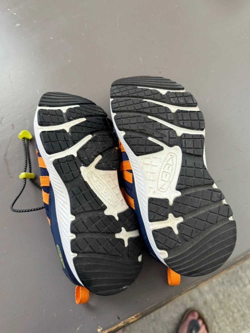 Keen Motozoa Sandals/Shoes Big Kids Size 2